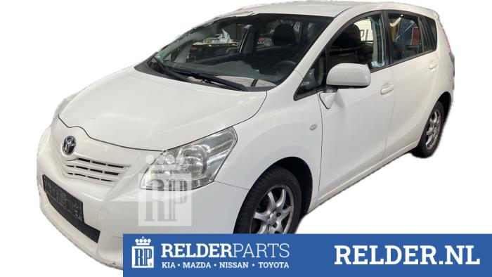 Toyota Verso 1.6 16V VVT-i Skrotfordon (2010, WIT 040)