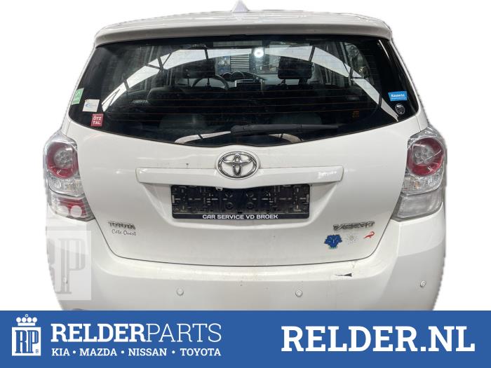 Toyota Verso 1.6 16V VVT-i Skrotfordon (2010, WIT 040)