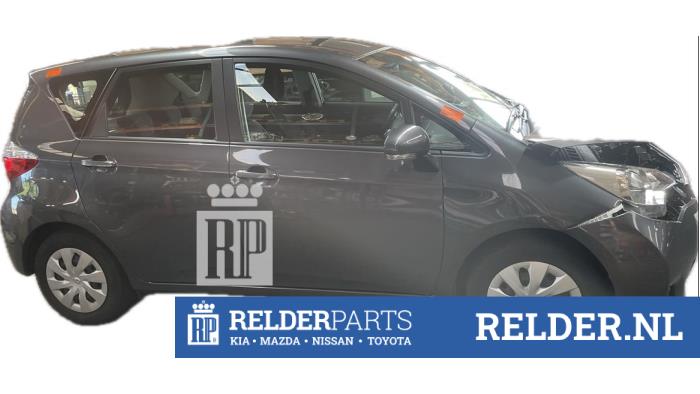 Toyota Verso S 1.33 16V Dual VVT-I Skrotfordon (2011, GRIJS 1G3)