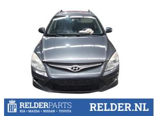 Hyundai i30 Crosswagon 1.4 CVVT 16V Épave (2010, Gris)
