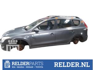 Hyundai i30 Crosswagon 1.4 CVVT 16V Épave (2010, Gris)