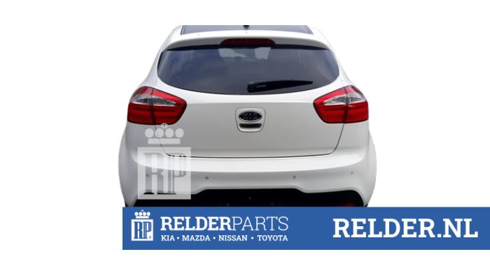 Kia Rio III 1.2 CVVT 16V Vehículo de desguace (2012, Blanco)