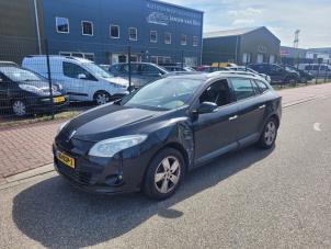 Renault Megane III Grandtour 1.6 16V  (Rozbiórka)