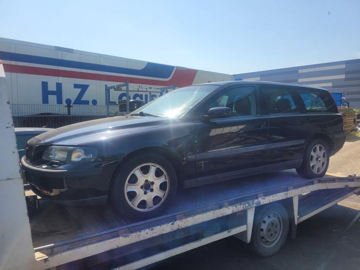 Volvo V70 2.4 20V 170  (Rozbiórka)