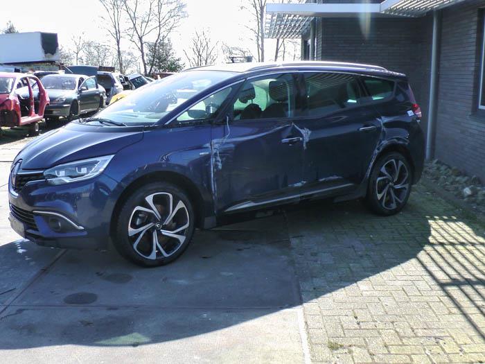 Renault Grand Scénic IV 1.5 Energy dCi 110 Samochód złomowany (2019, Niebieski)