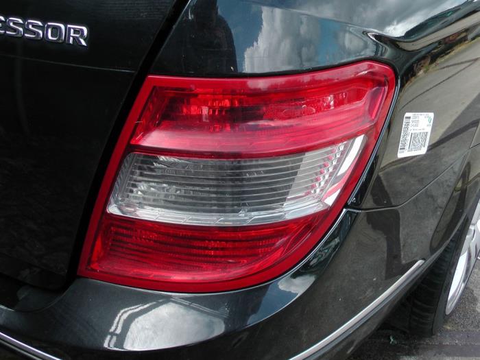 Mercedes C Estate 1.8 C-180K 16V Skrotfordon (2008, ZWART)