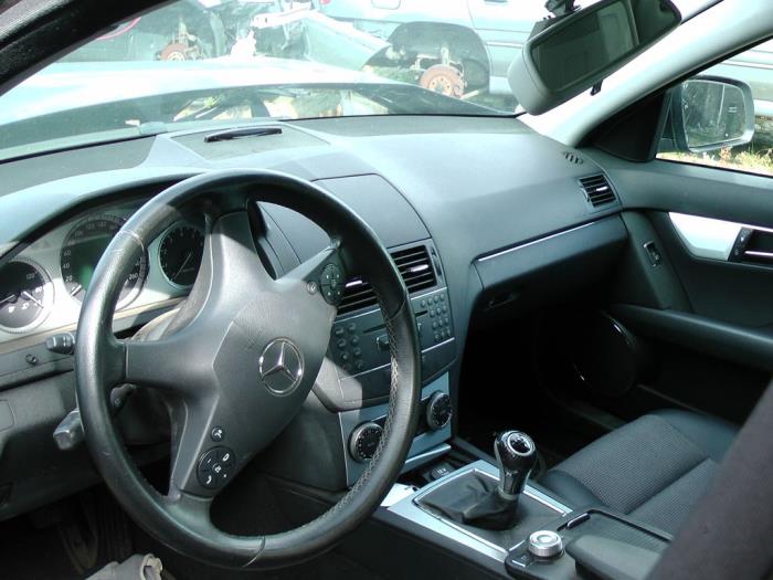 Mercedes C Estate 1.8 C-180K 16V Skrotfordon (2008, ZWART)