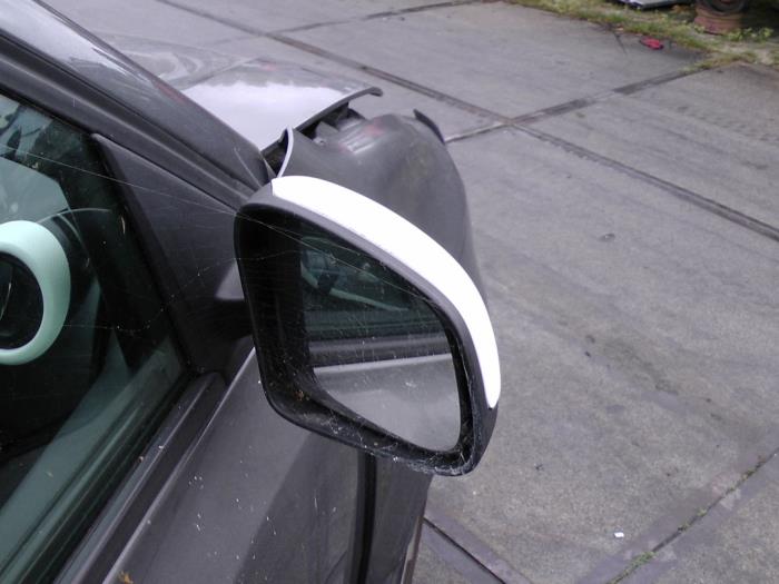 Renault Twingo III 1.0 SCe 70 12V Skrotfordon (2016, GRIJS)