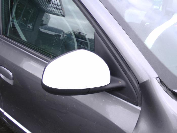 Renault Twingo III 1.0 SCe 70 12V Skrotfordon (2016, GRIJS)