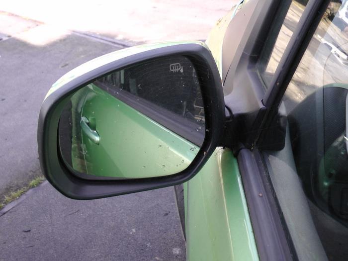 Opel Agila 1.0 12V Skrotfordon (2010, GROEN)