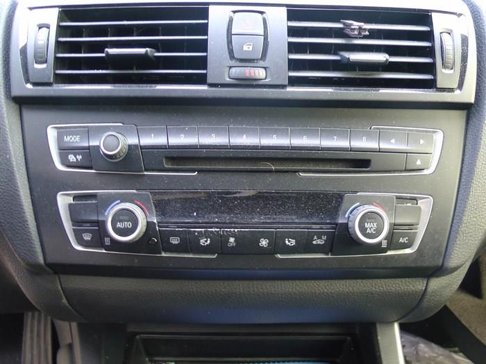 BMW 1 serie 116i 1.6 16V Vehículo de desguace (2014, Azul)