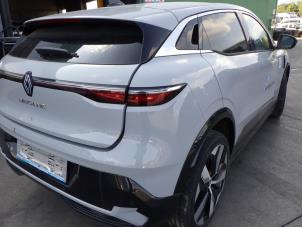 Renault Megane E-Tech 60 kWh Samochód złomowany (2023, Szary)