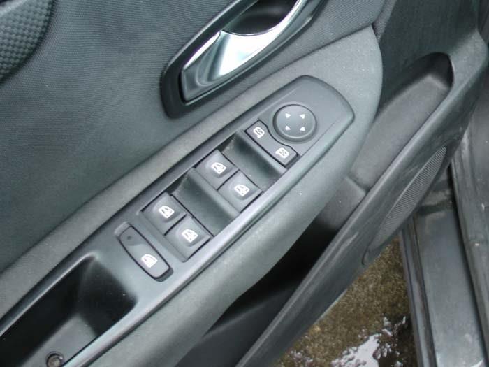 Renault Scénic III 1.5 dCi 105 Épave (2010, Gris)