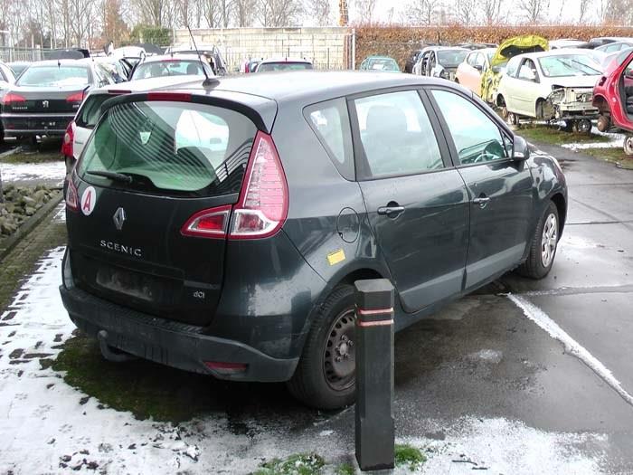 Renault Scénic III 1.5 dCi 105 Épave (2010, Gris)