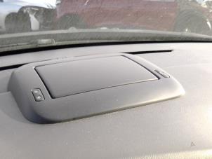 Peugeot 5008 I 1.6 VTI 16V Épave (2011, Gris)
