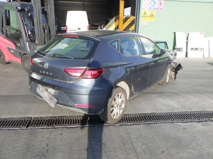 Seat Leon 2.0 TDI Ecomotive 16V Épave (2020, Gris)