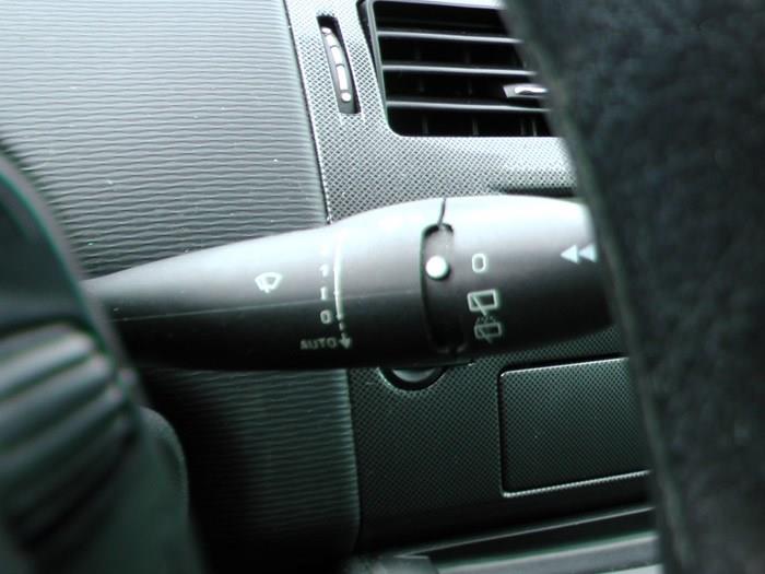 Citroen C4 Berline 1.6 16V VTi 120 Samochód złomowany (2009, Szary)