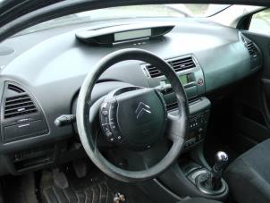 Citroen C4 Berline 1.6 16V VTi 120 Samochód złomowany (2009, Szary)