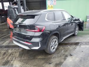 BMW iX1 eDrive20 67 kWh Vehículo de desguace (2025, Negro)