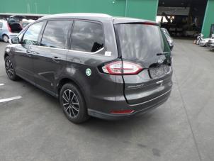 Ford Galaxy 2.0 TDCi 150 16V Vehículo de desguace (2018, Gris)