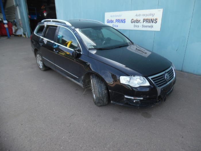 Volkswagen Passat Variant 4motion 3c5 2 0 Fsi 16v Salvage Year Of Construction 07 Colour Black Proxyparts Com