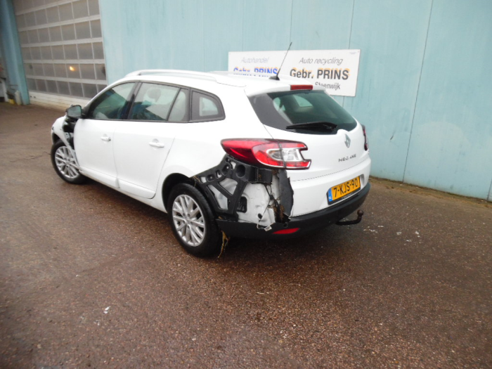 Renault Megane Iii Grandtour Kz 1 5 Dci 110 Salvage Year Of Construction 13 Colour White Proxyparts Com