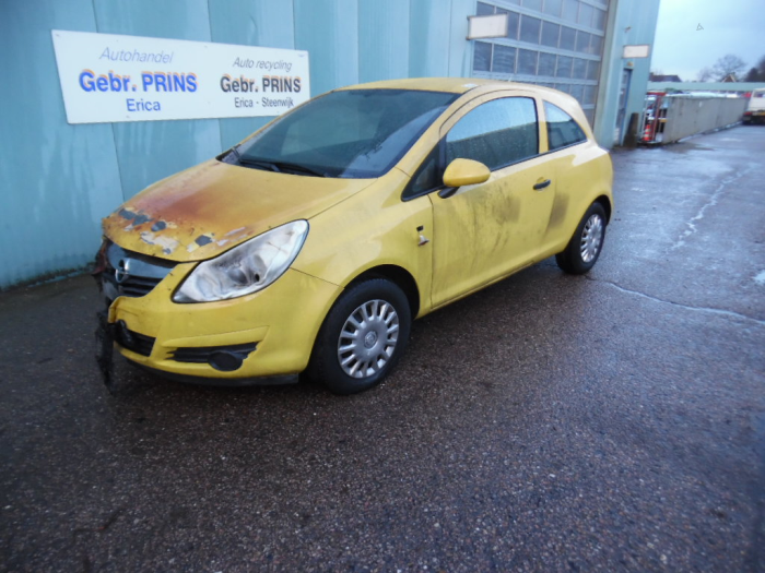 Opel Corsa D 1 0 Schrott Baujahr 09 Farbe Gelb Proxyparts De