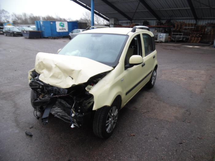 Fiat Panda 169 1 2 Classic Salvage Year Of Construction 10 Colour Yellow Proxyparts Com