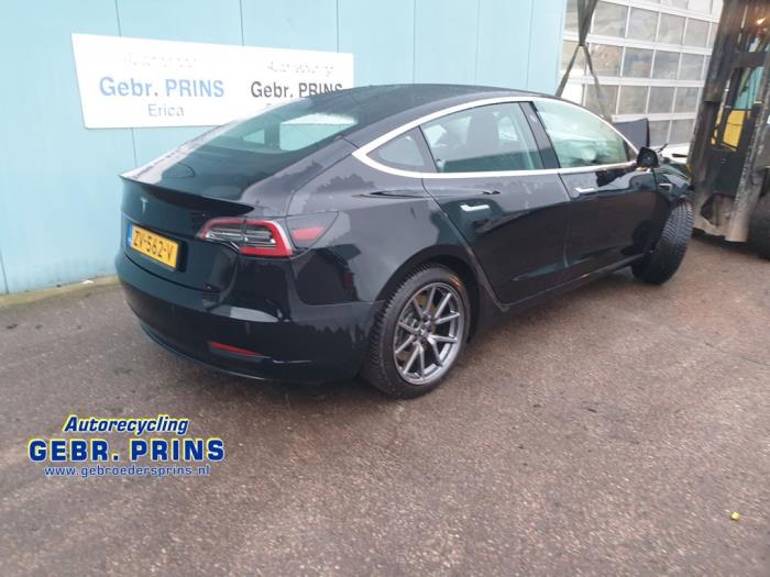 Tesla Model 3 Long Range 72kWh Épave (2019, Noir)