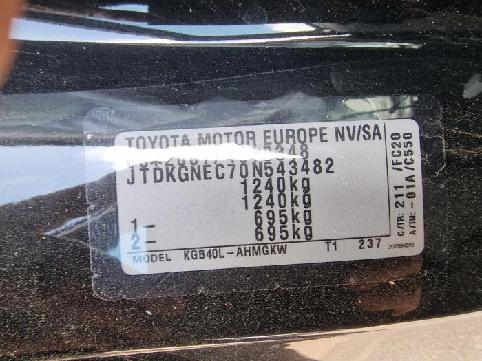 Toyota Aygo 1.0 12V VVT-i Schrottauto (2020, Schwarz)