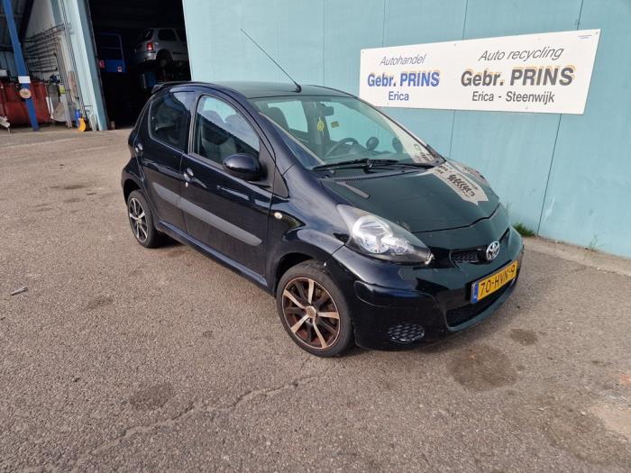 Toyota Aygo 1 0 12V VVT I Schrottauto 2009 Schwarz