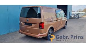 Volkswagen Transporter T6 2.0 TDI 150 Samochód złomowany (2023, Brazowy)
