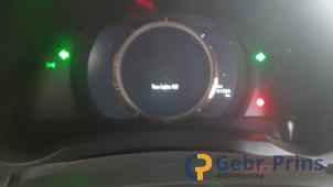 Lexus IS 300h 2.5 16V Épave (2020, Gris)