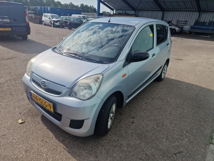 Daihatsu Cuore 1.0 12V DVVT Épave (2008, Gris)