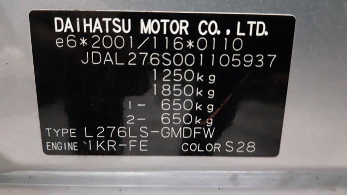 Daihatsu Cuore 1.0 12V DVVT Épave (2008, Gris)