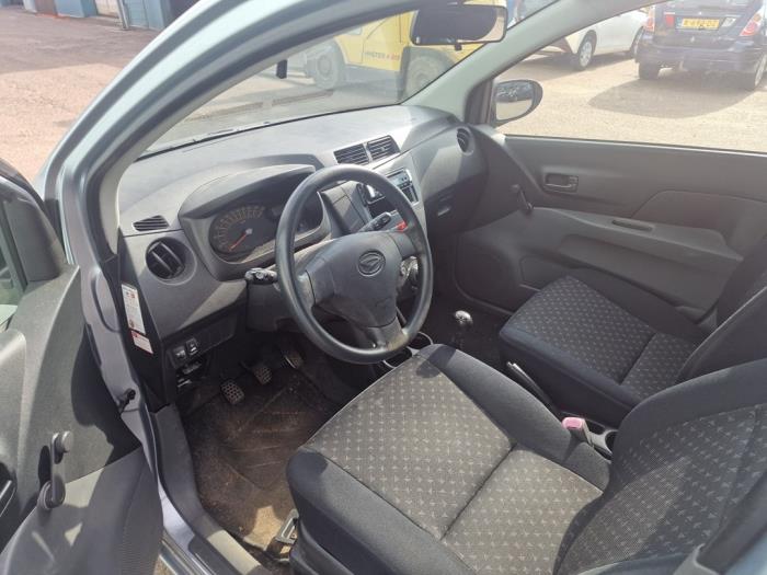 Daihatsu Cuore 1.0 12V DVVT Épave (2008, Gris)