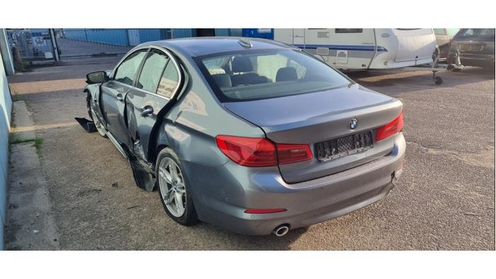 BMW 5 serie 523d 2.0 TwinPower Turbo 16V Salvage vehicle (2017, Gray)