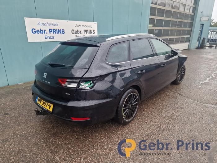 Seat Leon ST 1.4 TSI ACT 16V Épave (2017, Noir)