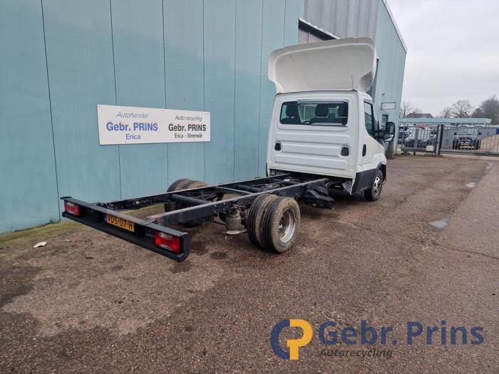 Iveco New Daily VI 35C18,35S18,40C18,50C18,60C18,65C18,70C18 Épave (2019, Blanc)