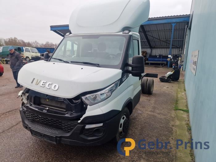 Iveco New Daily VI 35C18,35S18,40C18,50C18,60C18,65C18,70C18 Épave (2019, Blanc)