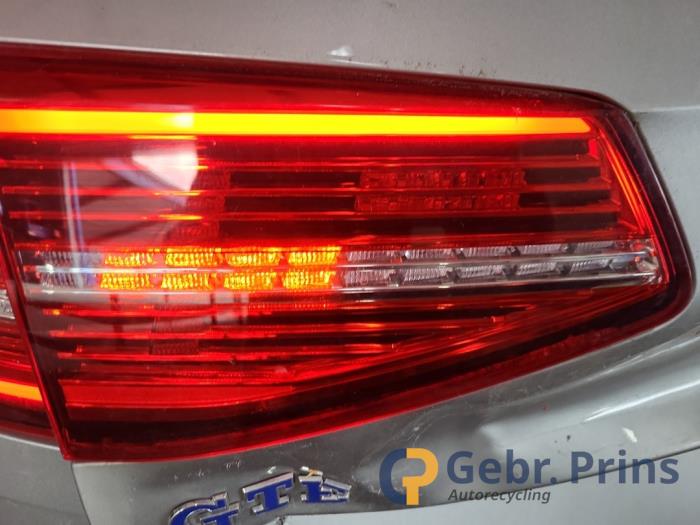 Volkswagen Passat Variant 1.4 GTE 16V Samochód złomowany (2015, Szary)