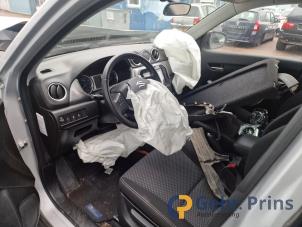 Suzuki Vitara 1.6 16V VVT Épave (2016, Gris)