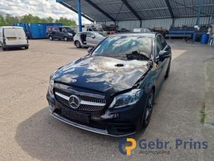Mercedes C C-180 1.6 16V Épave (2019, Noir)