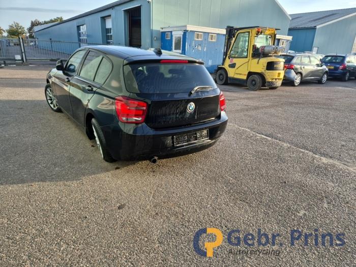 BMW 1 serie 120i 1.6 16V Épave (2012, Noir)