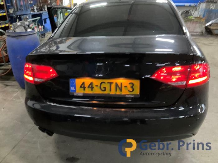 Audi A4 1.8 TFSI 16V Schrottauto (2008, Schwarz)