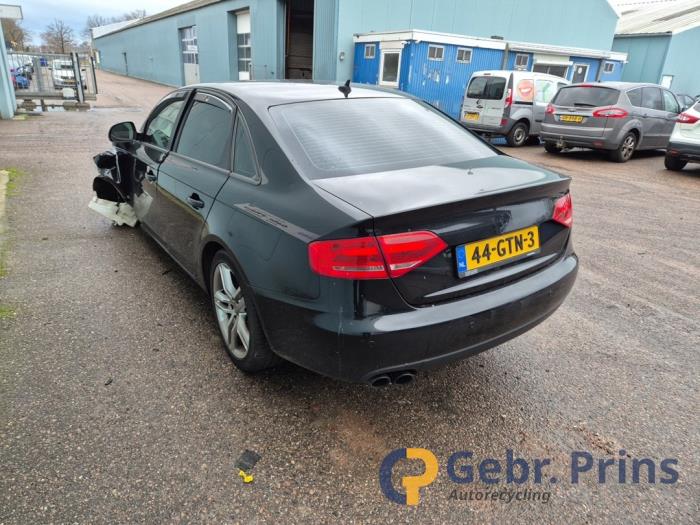 Audi A4 1.8 TFSI 16V Schrottauto (2008, Schwarz)