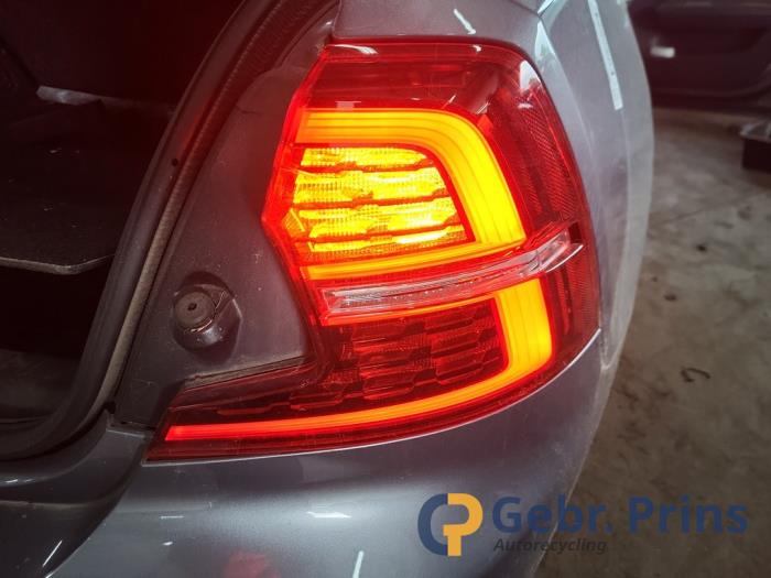 Volvo S60 III 2.0 T5 16V Épave (2019, Gris)