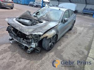 Volvo S60 III 2.0 T5 16V Épave (2019, Gris)