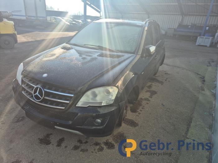 Mercedes ML II 3.0 ML-280 CDI 4-Matic V6 24V Épave (2009, Noir)