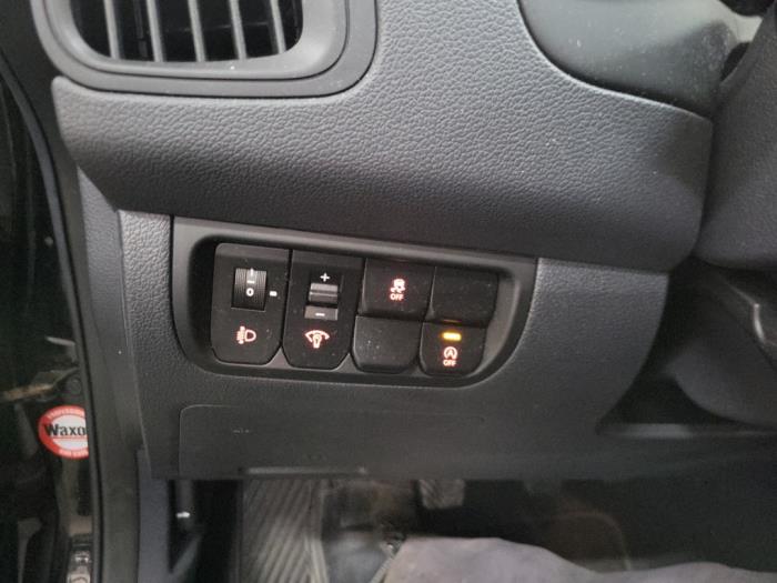 Kia Rio III 1.2 CVVT 16V Salvage vehicle (2014, Black)